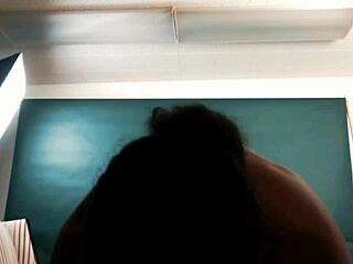 uh, exotic hottie spreads wide for that nasty photogrpaher guy!