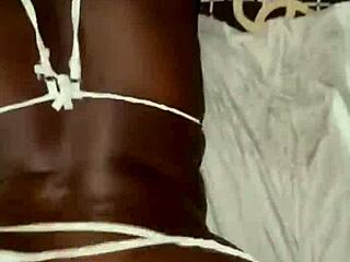 Bigass milf bangs ex boyfriend in doggystyle