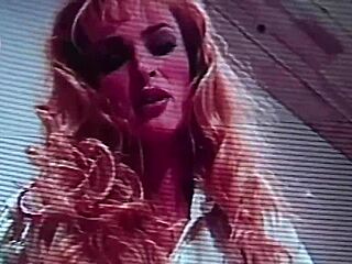 Blonde Dykes Rely on Sex Toys for Outdoor Orgasm