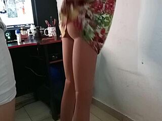 Wild Putinha on All Fours with Sex Toy Action!