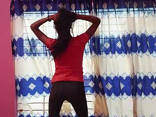 哟，看Hanif和Popy Khatun在这个热辣孟加拉视频中操后跳舞！