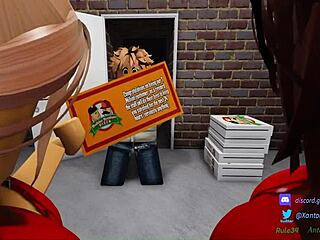 两个披萨工伺候顾客