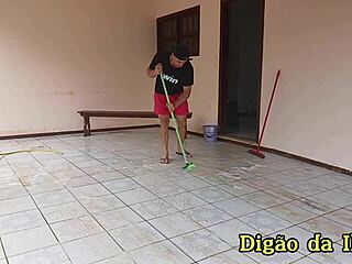 three hot sluts fucking the friend without knowing!