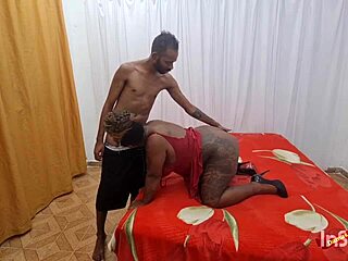 Magrelo Pounds Chubby Milf Hard in Doggystyle.