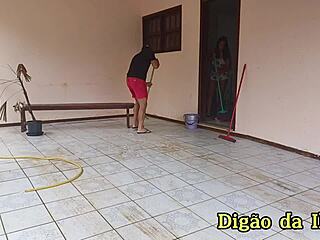 three hot sluts fucking the friend without knowing!