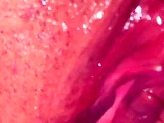 今天新鲜无毛湿逼特写内射