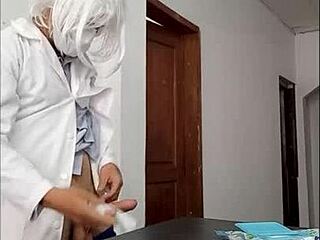 肮脏医院专业人士把办公室变成性爱公寓，疯狂内衣干和BDSM恋物玩