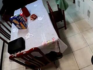 marido sale deja mujer con amiga llega pilla cogiendo subtitulado