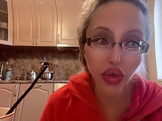 俄罗斯女神金钱支配调教！