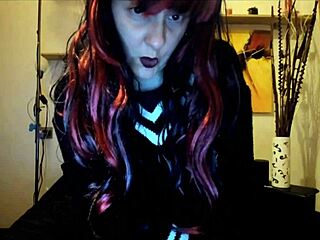 Imagine worshiping these dirty socks in your mouth, so close up!