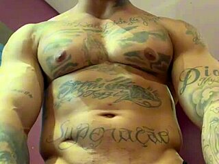 to keep secret my roommate gave me his ass