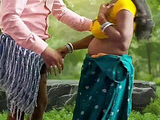 Bhabhi Fucks Skinny Bodybuilder In Forest With Big Pussy And Asshole