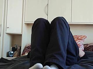 German Amateur Shows Off Fat Legs In White Sneaker Socks