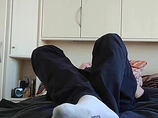 German Amateur Shows Off Fat Legs In White Sneaker Socks