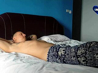 Starting the day with a hot girl's wet blowjob in bedroom