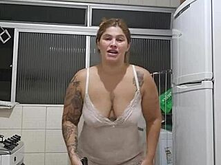 I'd devour you in that nightgown