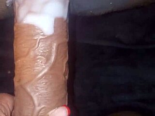 愤怒黑老婆把老公屁眼撑开录像