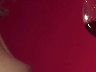 黑发妹女同幻想金发玩具点燃激情