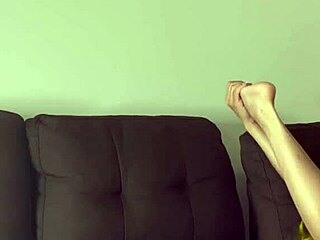 阿利亚·哈迪德深喉吸男友鸡巴