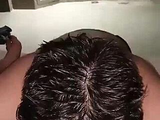 他们用大湿唇吸我紧小18+逼