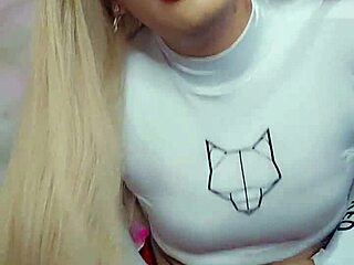 Rica Blanca Transexual Jalando Polla