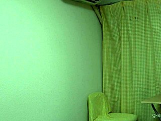 i'm minase akari slowly undressing my miniskirt uniform on webcam