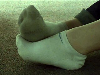 these dirty socks and sneakers look so candid and hidden 😏