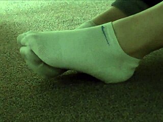 these dirty socks and sneakers look so candid and hidden 😏