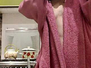 does this raven-haired chick fuck her pussy?