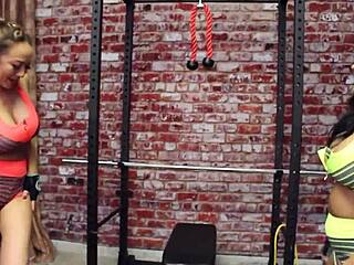 Nyssa Nevers rocks that lesbian workout fit!