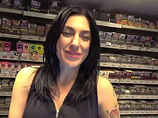 sabrina 30ans une bombe atomique � marseille