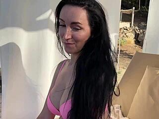 Vacation Stranger's Mouthful Cum Surprise.