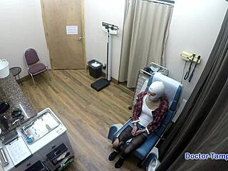 Kristen Martinez在Dr. Tampa新移民政策后台尖叫呻吟