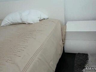 Amateur Milf Krissy Lynn In Sinful Gangbang With Hardcore Banging!