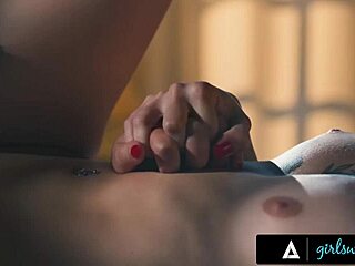 Chanel Camryn licks Scarlett Alexis's pussy on piano.