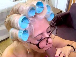 巨乳熟女被水管工爆菊禁忌play