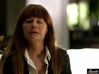 Teen Beauty Sucks Stepdad's Big Cock!