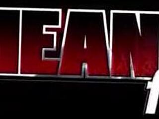 Thick Cassandra Cain Teases With Foot Worship