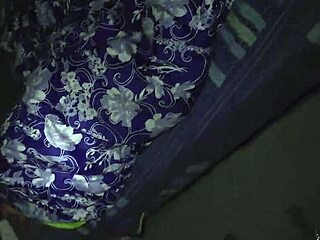 Encuentro A La Mama De Mi Mejor Amigo En La Habitacion Y Me Aprovecho Que Esta Caliente Con Su Ass Grande Y Mojado