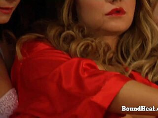 curvy lesbian slave fingering madames pussy