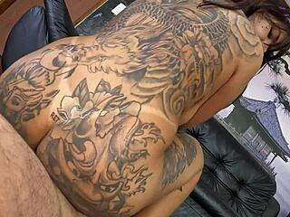 Luizza Saito出道激烈肛交中出