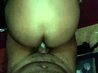 pretty ebony amateur couple fucks doggystyle