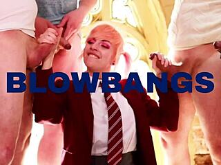 调皮大学生狠遭打屁股性感场面