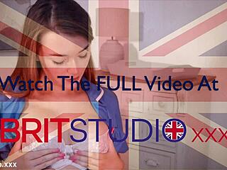 娇小18+护士cos诱惑病人背叛女友