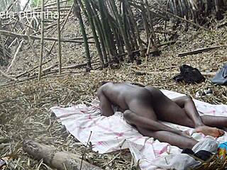 Fiz Amor Na Amazônia Do Brasil With Athletic Brazilian And Colombian Amateurs In Outdoor Forest Fingering Full Movie