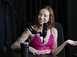 Sempre Gostou De Enviar Nudes Chamou O Professor