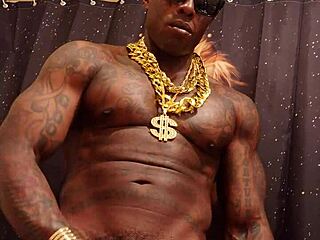 Hallelujah Johnson Thee African King Makes Me Feel So Alive With His Huge BBC Worship.