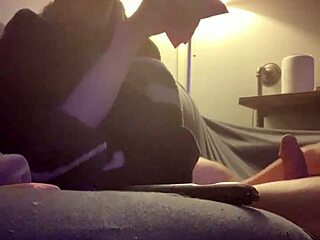 Infamous enjoys making herself cum in the living room with solo masturbation and flashing game