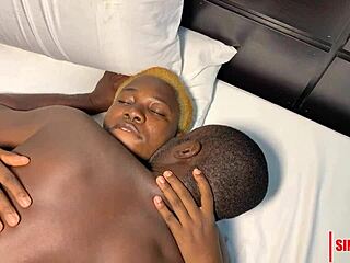 wet sarah enjoys pleasurable moment with donazy in sins city