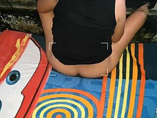 Camara oculta real, uh, me follo a mi hermanastra cachonda with big tits and rough riding on monster cock. She gapes wide in homemade anal session.